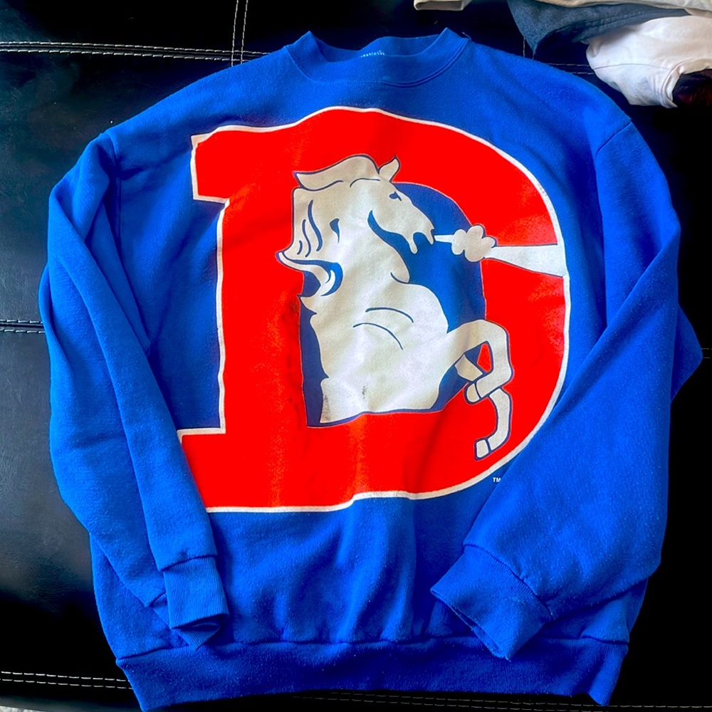 Vintage/Retro Denver Bronco Crewneck Sweatshirt